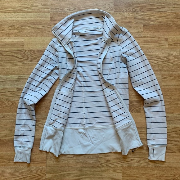 Lululemon Striped Full Zip Jacket | Off White & Black Stripes - Picture 3 of 10